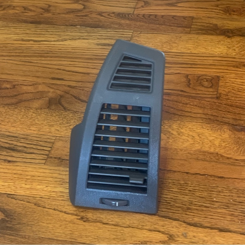 Nissan Altima Driver Side Dash Vent Heater AC Vent Grey Gray Left Side SP10321